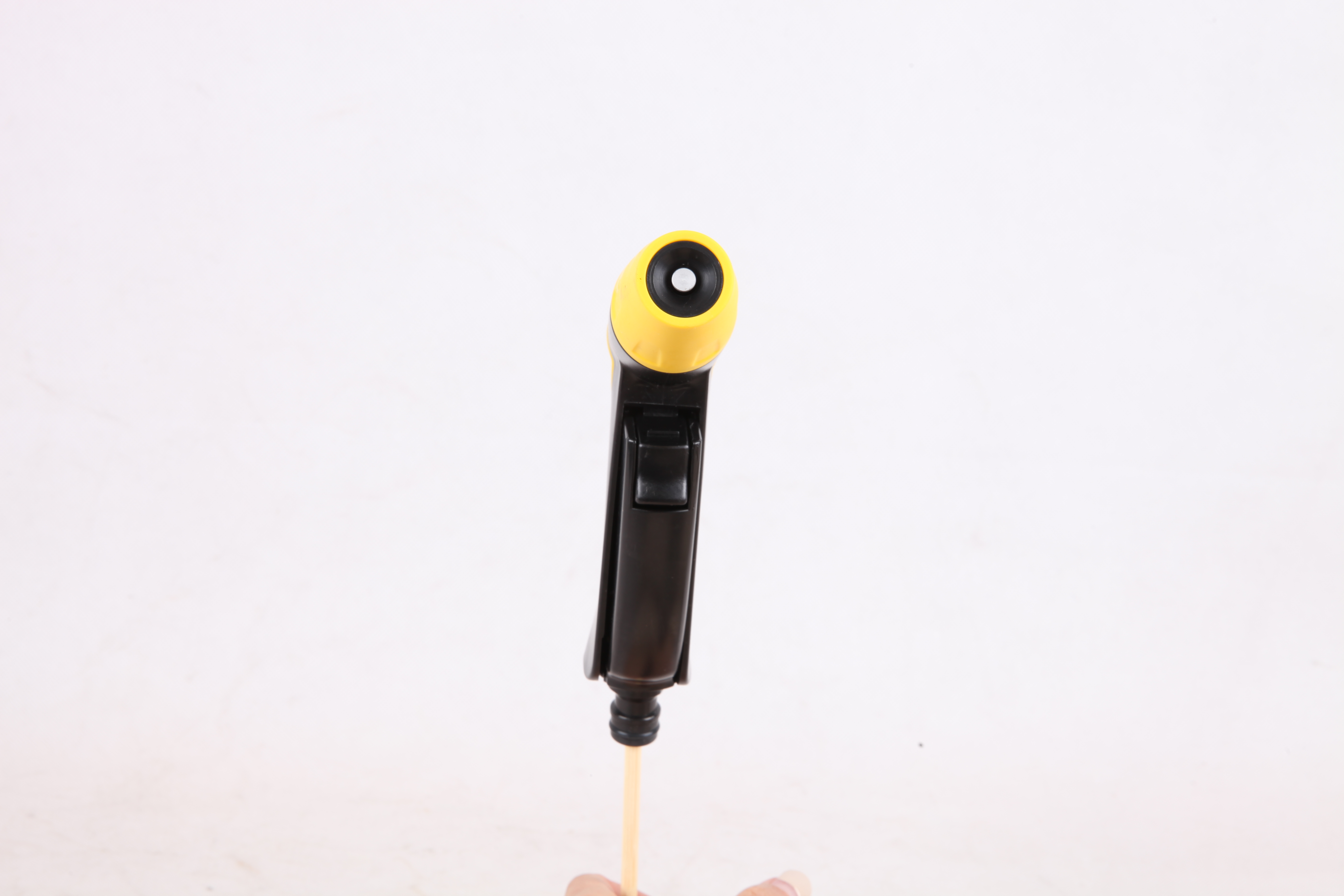 فوهة خرطوم أمامية